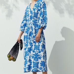 H&M Crinkled Kaftan Dress